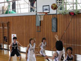 写真：男子バスケットボール部